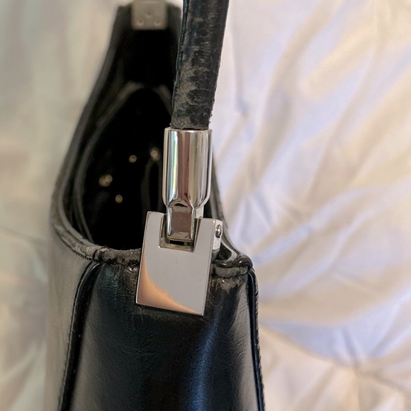 Vintage Gucci Black Leather Shoulder Bag – Made in Italy - Picture 9 of 12